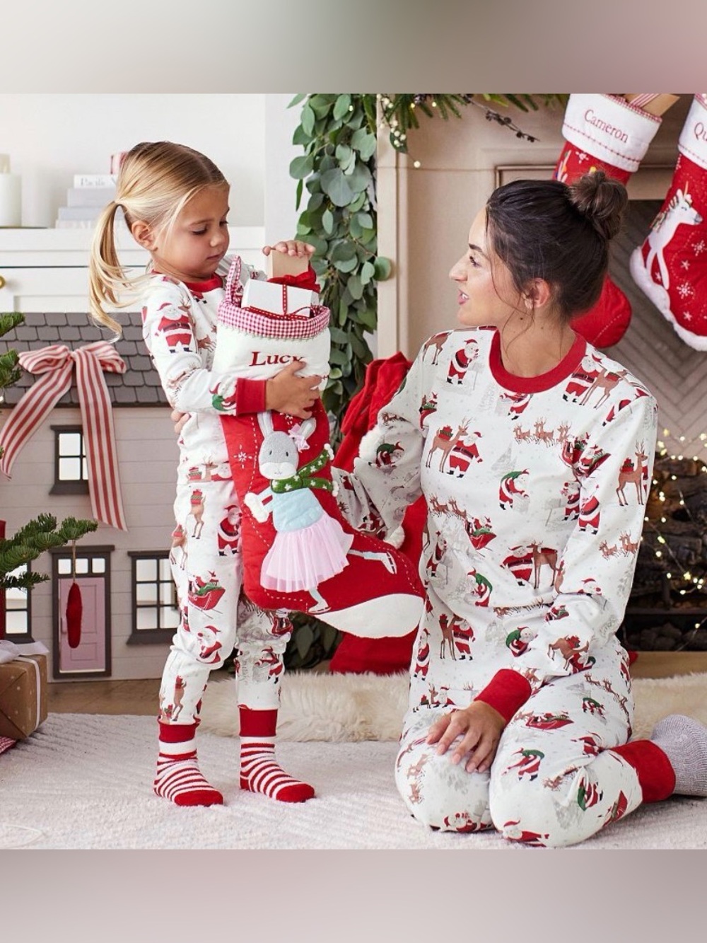 🎅🏻 Pottery Barn Kids Heritage Santa pajama set